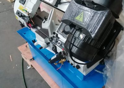 Maquinarias Comarfe: sierra huincha.