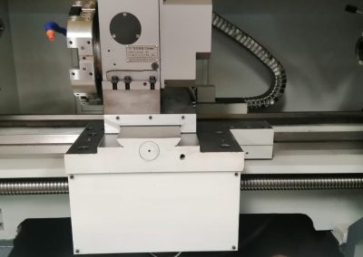 Maquinarias Comarfe: tornos cnc.